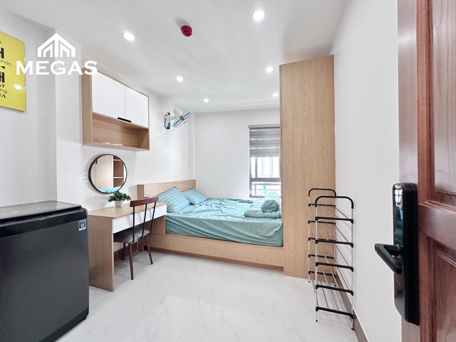 CĂN HỘ FULL NỘI THẤT MỚI 100% - NGAY VINCOM PHAN VĂN TRỊ - TRƯỜNG ĐẠI HỌC CÔNG NGHIỆP TP.HCM