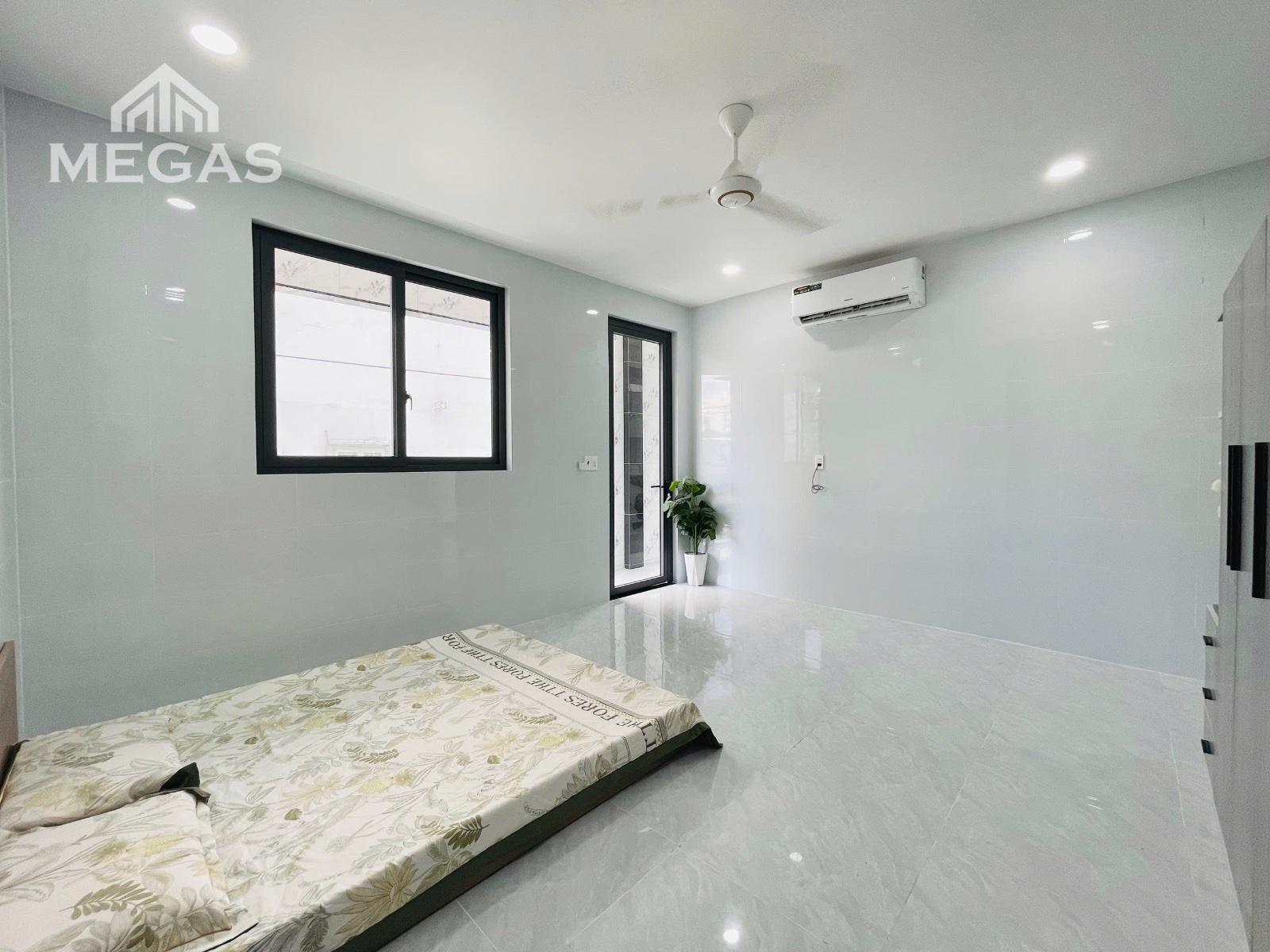 Ảnh 8 — KHAI TRƯƠNG CHDV MỚI XÂY NGAY TỈNH LỘ 10 - GIÁP Q.6