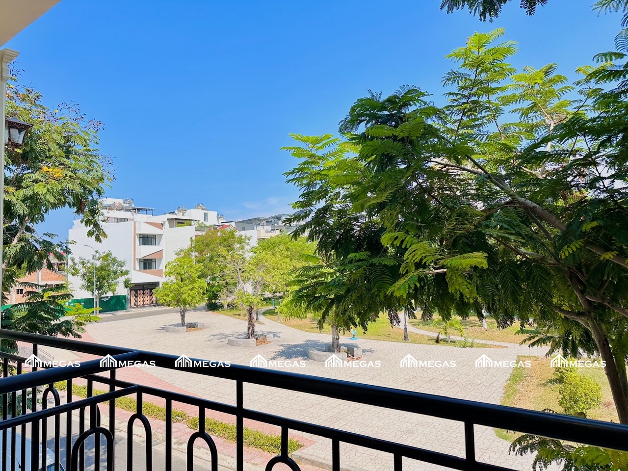 Brand new one-bedroom apartment 100%