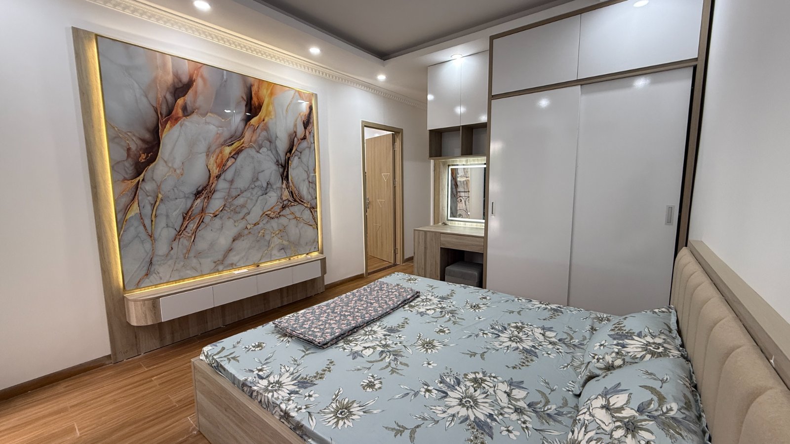 Ảnh 6 — CHO THUÊ CĂN HỘ CAO CẤP 1N1K  TẠI LẠC LONG QUÂN, TÂY HỒ, HÀ NỘI