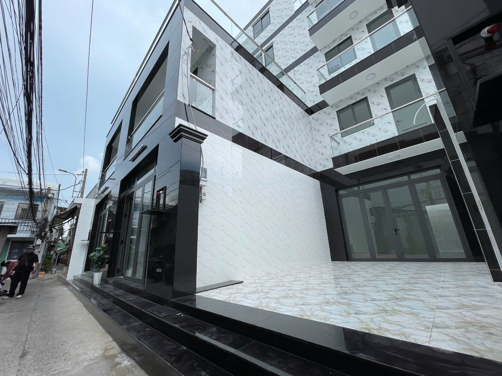 Siêu Phẩm CHDV mới xây, nhiều tiện ích