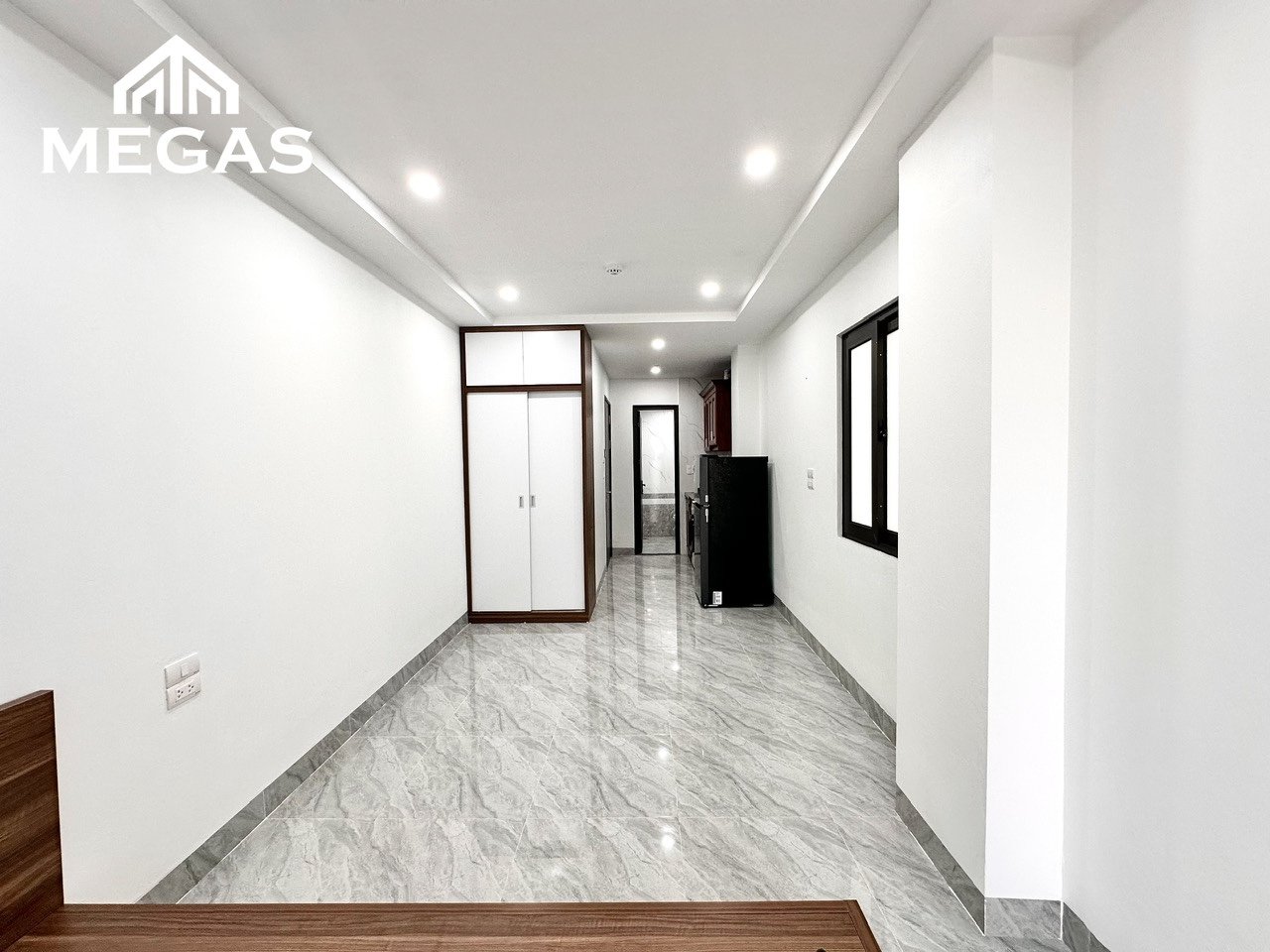 Ảnh 6 — CHO THUÊ CĂN HỘ STUDIO Ở MẶT ĐƯỜNG PHÚ DIỄN, BẮC TỪ LIÊM, PHÒNG MỚI TINH - FULL NỘI THẤT