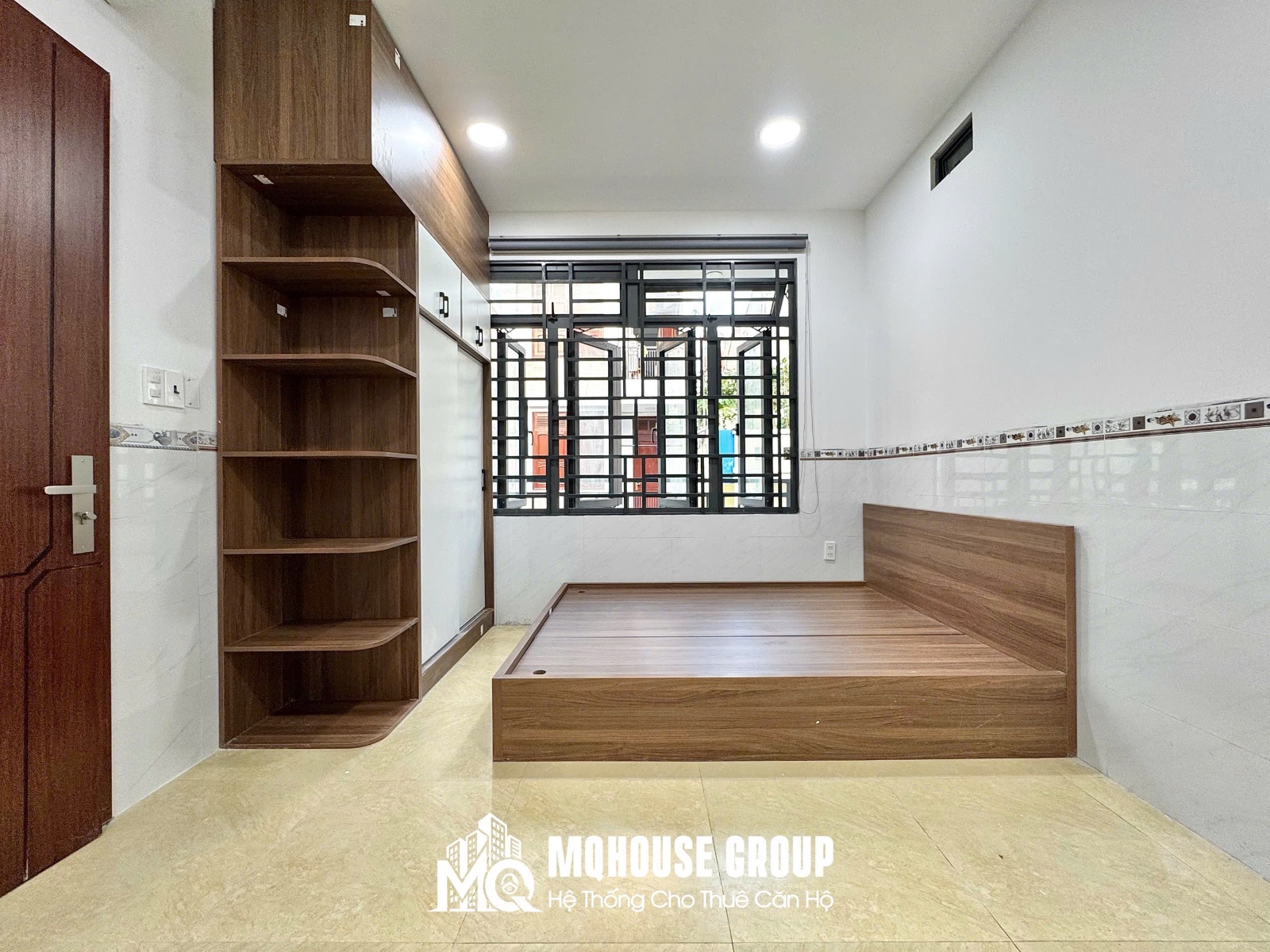 STUDIO FULL NỘI THẤT MỚI 100% BAN CÔNG CỬA SỔ TRỜI THOÁNG MÁT
