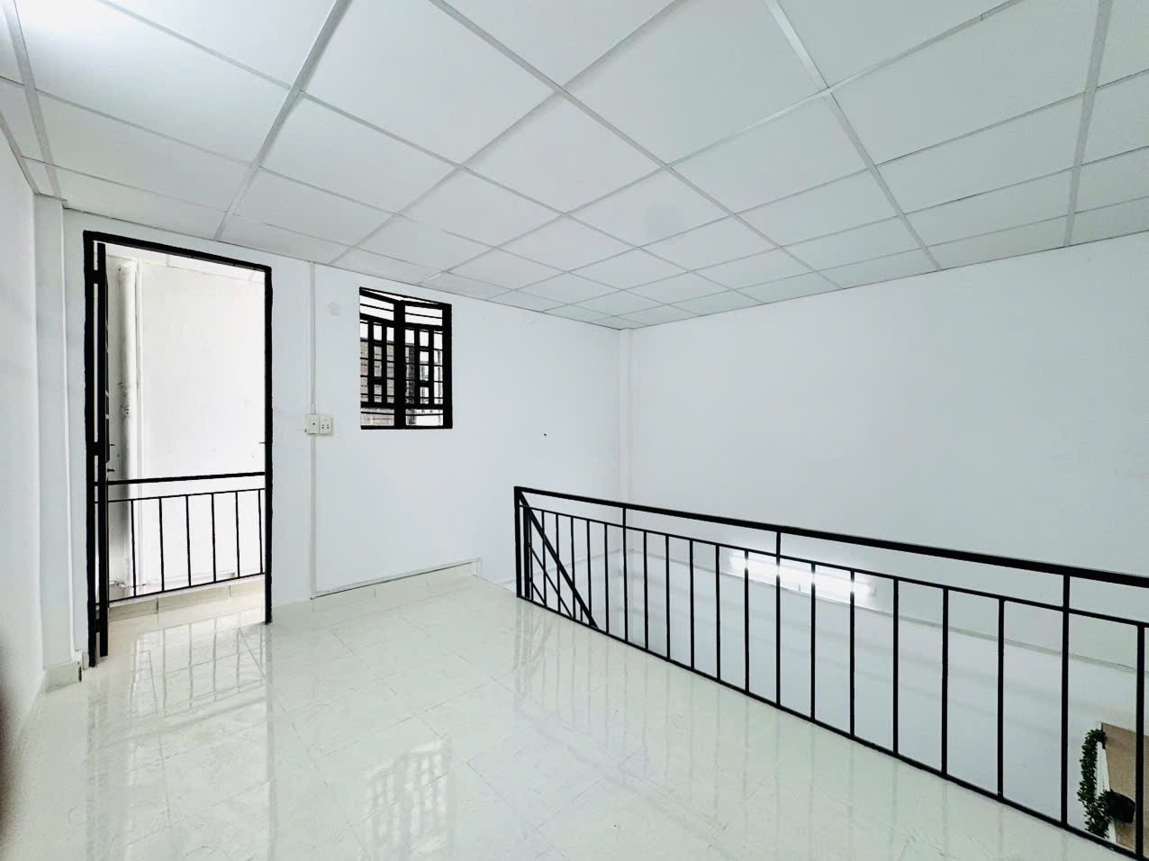 Ảnh 7 — Duplex 1 Trệt 1 Lầu Bancol - Gần Ngã 4 Bốn Xã