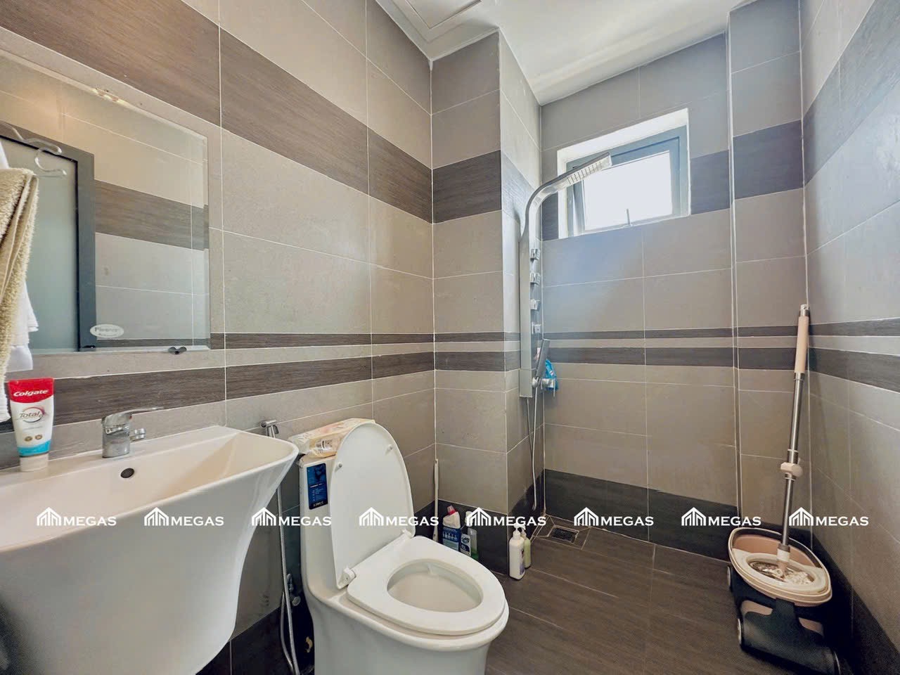 Ảnh 7 — CHO THUÊ CĂN HỘ 1 PHÒNG NGỦ BALCONY - NGAY TRUNG TÂM - YÊN TĨNH