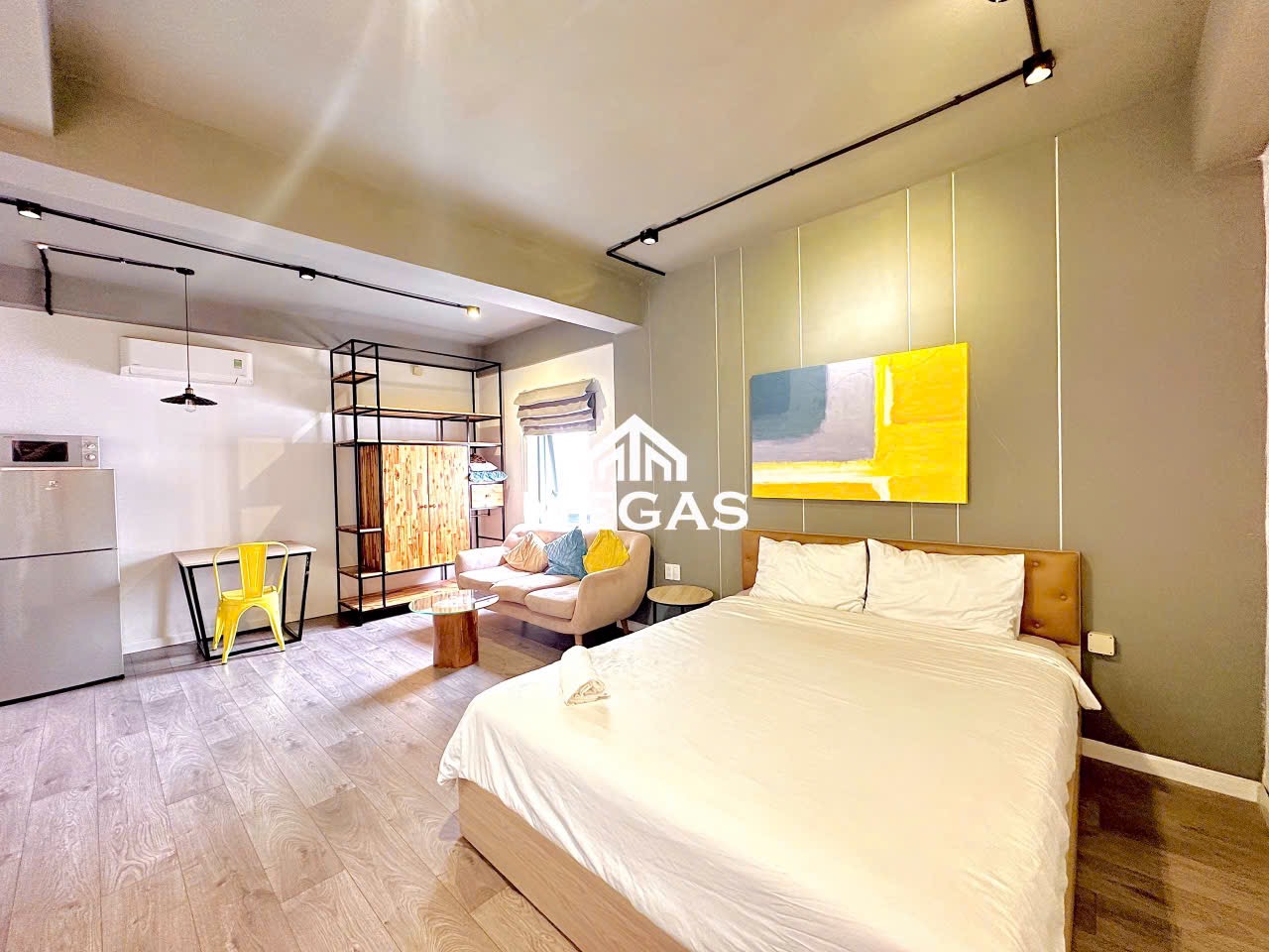 CHO THUÊ CĂN HỘ STUDIO FULL NỘI THẤT NGAY TRUNG TÂM GẦN BIỂN