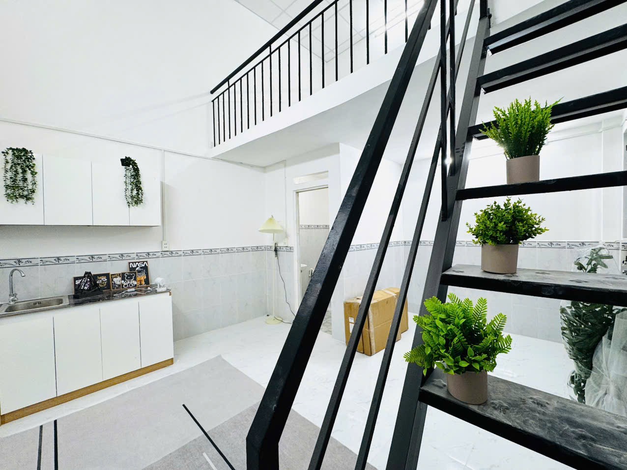 Duplex 1 Trệt 1 Lầu Bancol - Gần Ngã 4 Bốn Xã