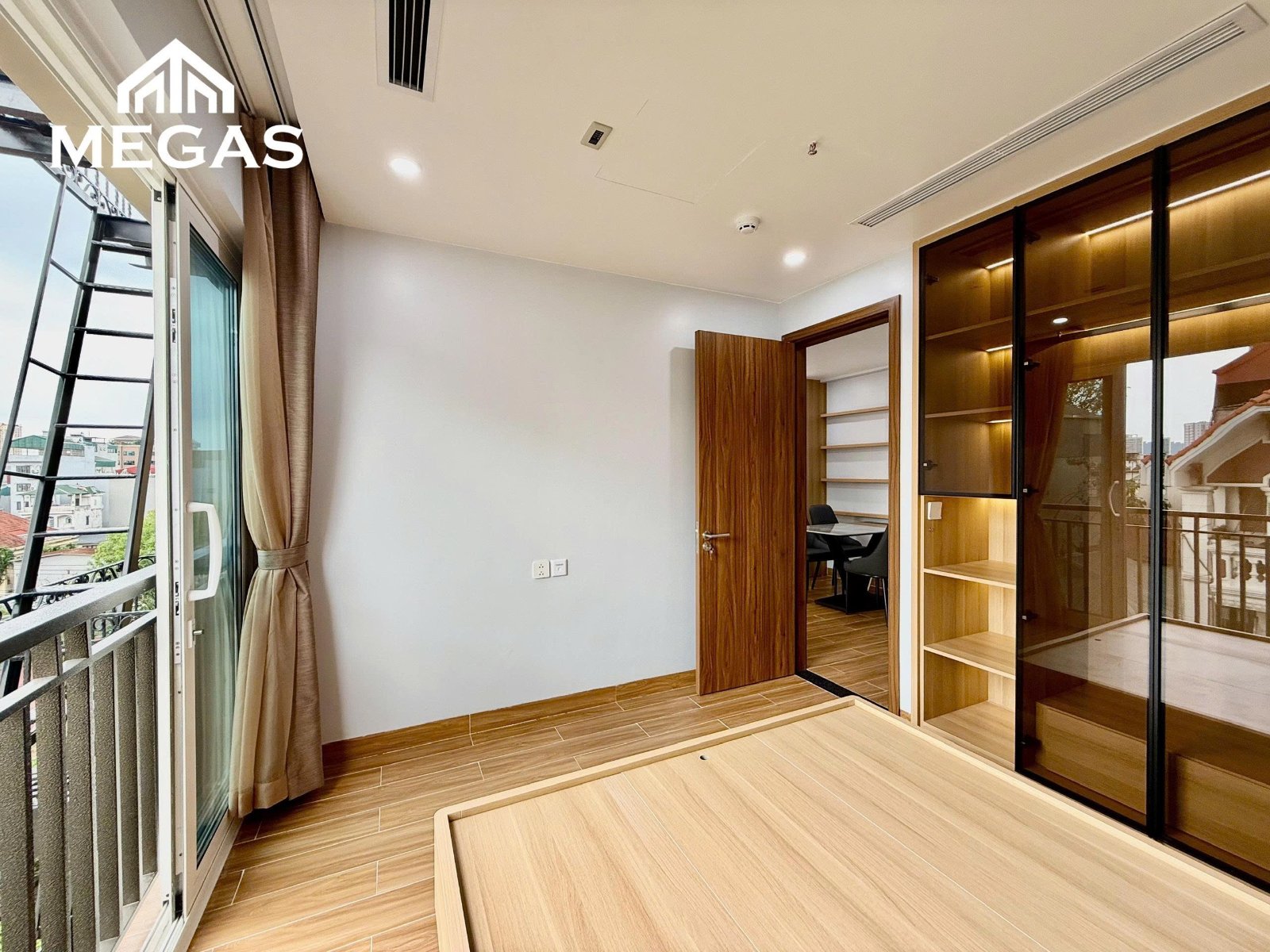 Ảnh 9 — CĂN HỘ 1PN 45M2 BAN CÔNG THOÁNG - NGAY HỒ TÂY, Ô TÔ ĐỖ CỬA TẠI LẠC LONG QUÂN