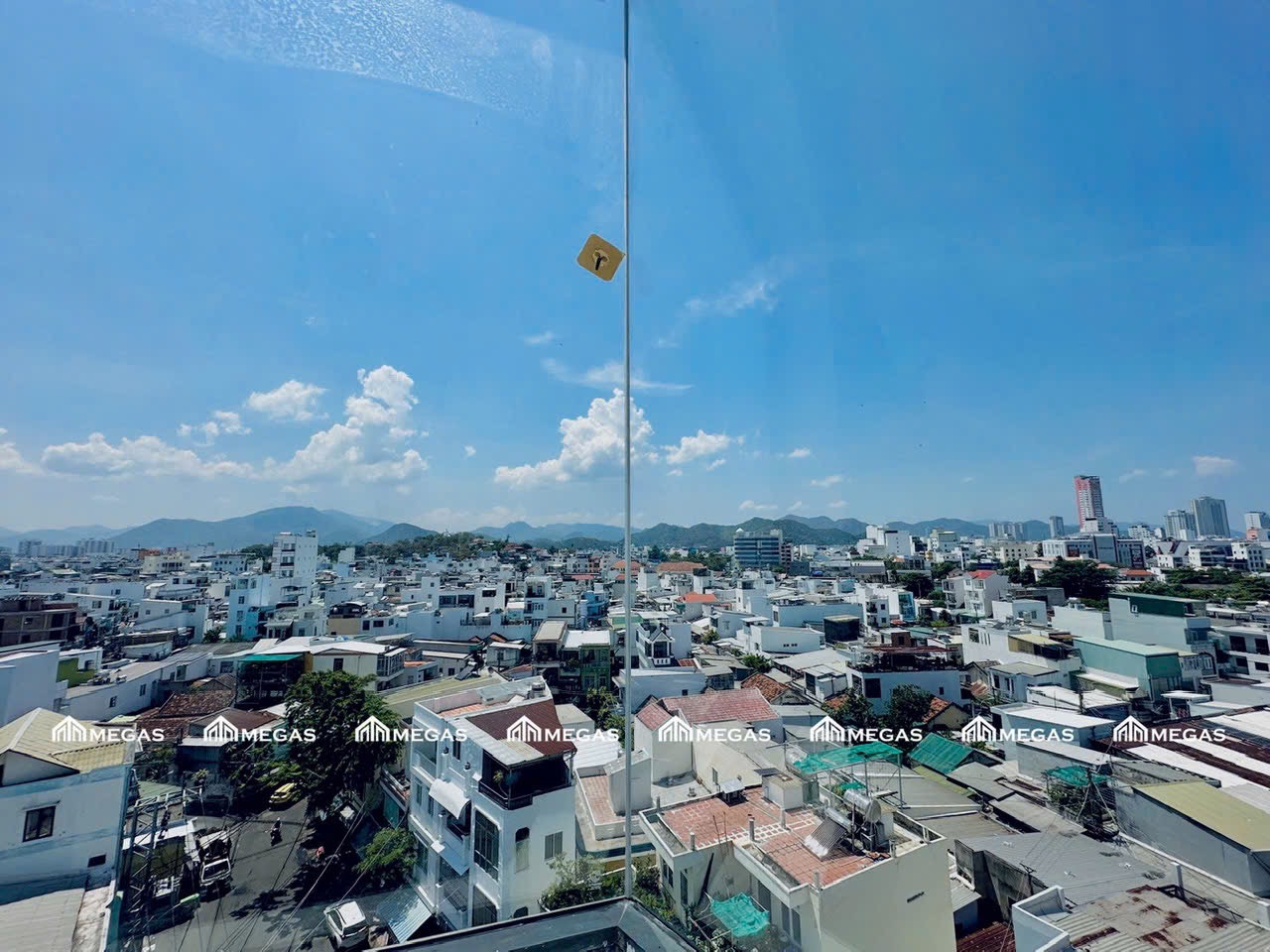 Ảnh 6 — CHO THUÊ CĂN HỘ 1 PHÒNG NGỦ BALCONY - NGAY TRUNG TÂM - YÊN TĨNH