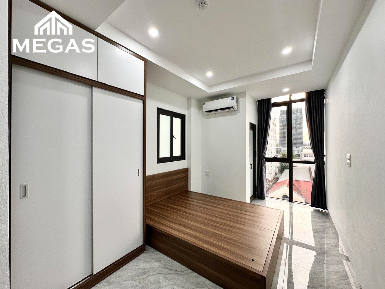 CHO THUÊ CĂN HỘ STUDIO Ở MẶT ĐƯỜNG PHÚ DIỄN, BẮC TỪ LIÊM, PHÒNG MỚI TINH - FULL NỘI THẤT