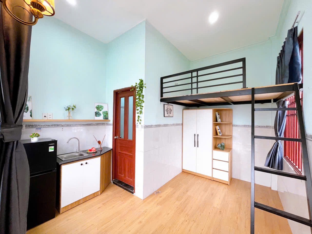 DUPLEX BAN CÔNG NGAY TRƯỜNG ĐẠI HỌC NGUYỄN TẤT THÀNH NTTU