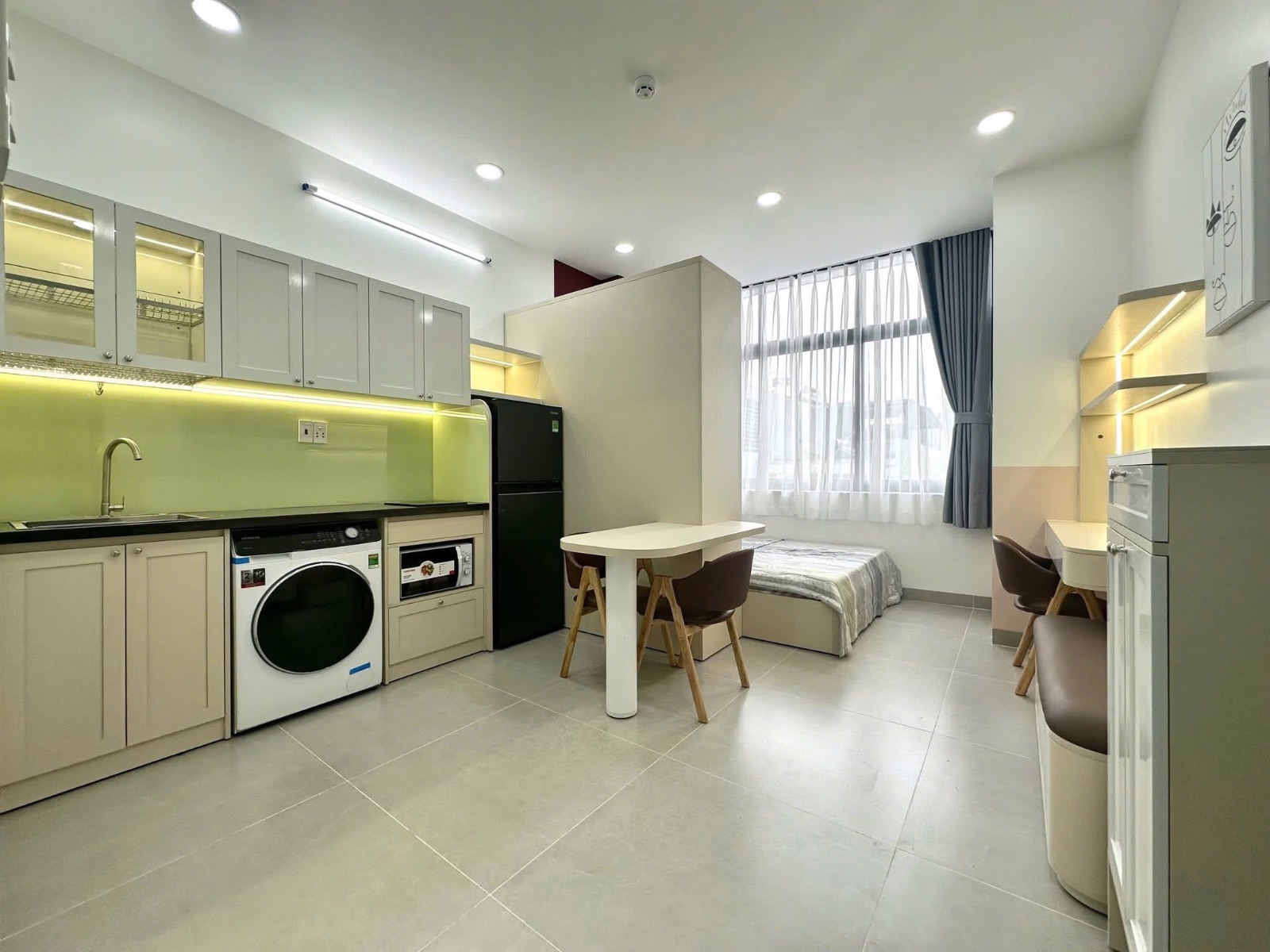 Căn Hộ Full Nội Thất Siêu Thoáng ngay Sân Bay