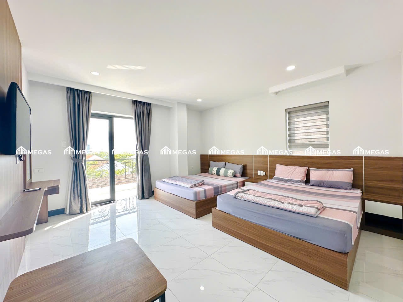CHO THUÊ CĂN HỘ STUDIO CÓ BAN CÔNG LỚN THOÁNG MÁT ~ GẦN BIỂN NHA TRANG